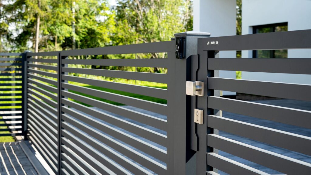 Kvalitní ploty LAMARK - Hliníkový plot Avila